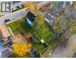 160 HEAD Street N - 5