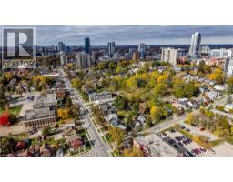 134 COURTLAND Avenue E - 3