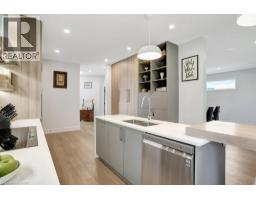 2208 RED THORNE Avenue - 19