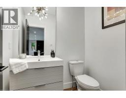 2208 RED THORNE Avenue - 20