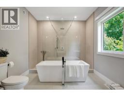 2208 RED THORNE Avenue - 25