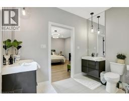 2208 RED THORNE Avenue - 26