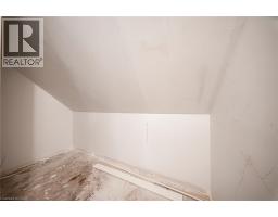 25 ISHERWOOD Avenue UnitNo. D64 - 16