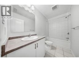 25 ISHERWOOD Avenue UnitNo. D64 - 17