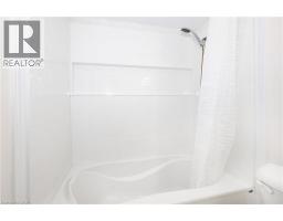 565 GREENFIELD Avenue UnitNo. 708 - 27