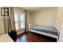 30 REGINA Street N - 8