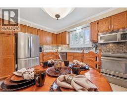 22 MYRTLEVILLE Drive - 12