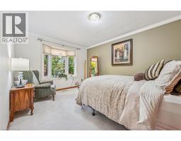 22 MYRTLEVILLE Drive - 13