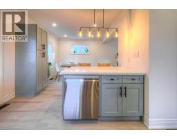 30 DUNBAR Road S - 15