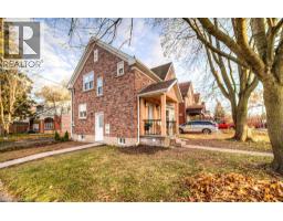 30 DUNBAR Road S - 5