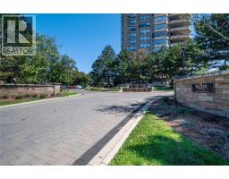 6 WILLOW Street UnitNo. 702 - 2