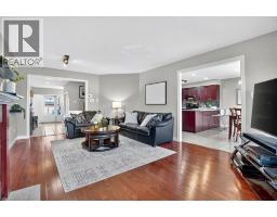 166 BRIDGEWATER Crescent - 11