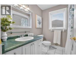 166 BRIDGEWATER Crescent - 34