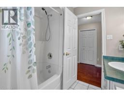 166 BRIDGEWATER Crescent - 35