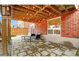 166 BRIDGEWATER Crescent - 46