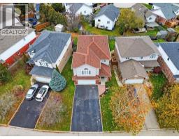 166 BRIDGEWATER Crescent - 48