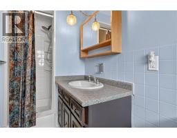 52 WILKINS Drive - 32