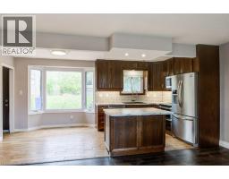 550 FERNDALE Avenue - 10