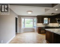 550 FERNDALE Avenue - 17