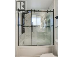 550 FERNDALE Avenue - 23