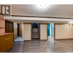 550 FERNDALE Avenue - 32