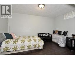 137 N CHESTNUT Street N - 21