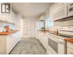 18 HILLTOP Drive - 12