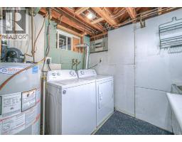 18 HILLTOP Drive - 31