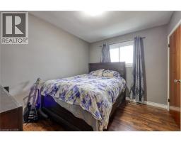 1037 WARWICK Street - 14