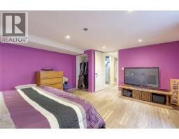 1037 WARWICK Street - 25