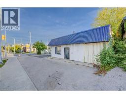 983 & 991-995 KING ST. E. & 512-516, 520 CHARLES ST. E. Street - 10