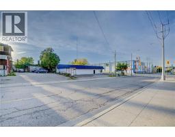 983 & 991-995 KING ST. E. & 512-516, 520 CHARLES ST. E. Street - 20