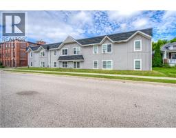 1123 QUEENSTON Road - 1