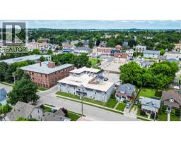 1123 QUEENSTON Road - 44