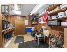 141 RIVERBANK Drive - 33