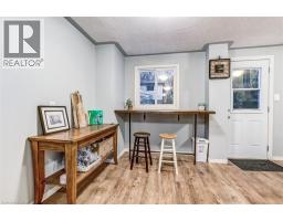 214 RICHARDSON Drive UnitNo. 28 - 4