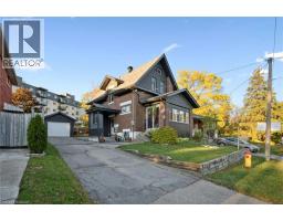 482 WELLINGTON Street N - 1