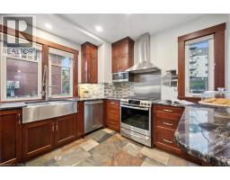 482 WELLINGTON Street N - 12