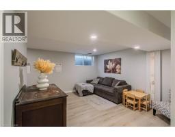 37 TRILLIUM Way - 31