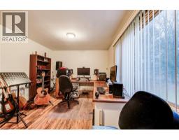 1939 MAPLEWOOD Road - 29