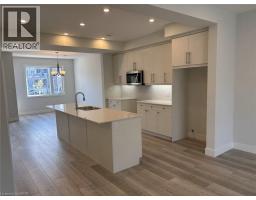 925 DEVERON Crescent UnitNo. 4 - 6