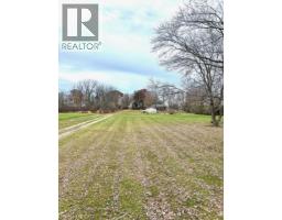 740 LAKESHORE Road - 3