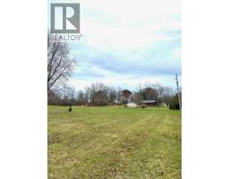 740 LAKESHORE Road - 5