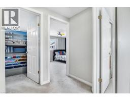 102 MARSTON Crescent - 19