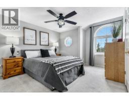 102 MARSTON Crescent - 21