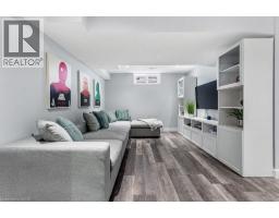 102 MARSTON Crescent - 32