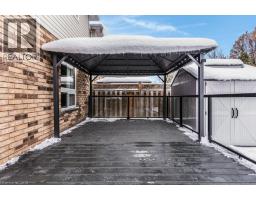 102 MARSTON Crescent - 38