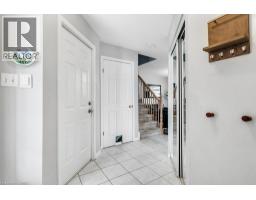 102 MARSTON Crescent - 4