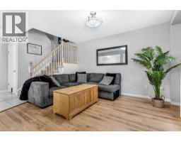 102 MARSTON Crescent - 5