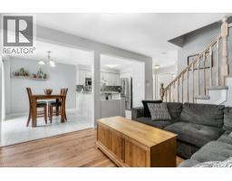 102 MARSTON Crescent - 8